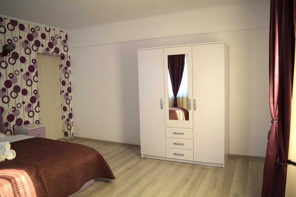 Liliac Apartament *